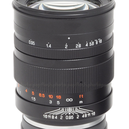 Mitakon 50mm f/0,95